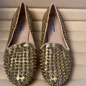 Steve Madden gold studded loafers Size 9.5